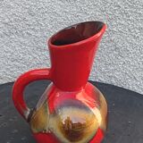 Cruche, pichet carafe en céramique émaillée rouge et beige design et vintage