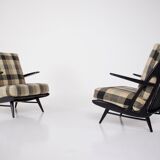Paire de fauteuils laqués noirs 1950s