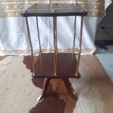 Swivel side table saddle