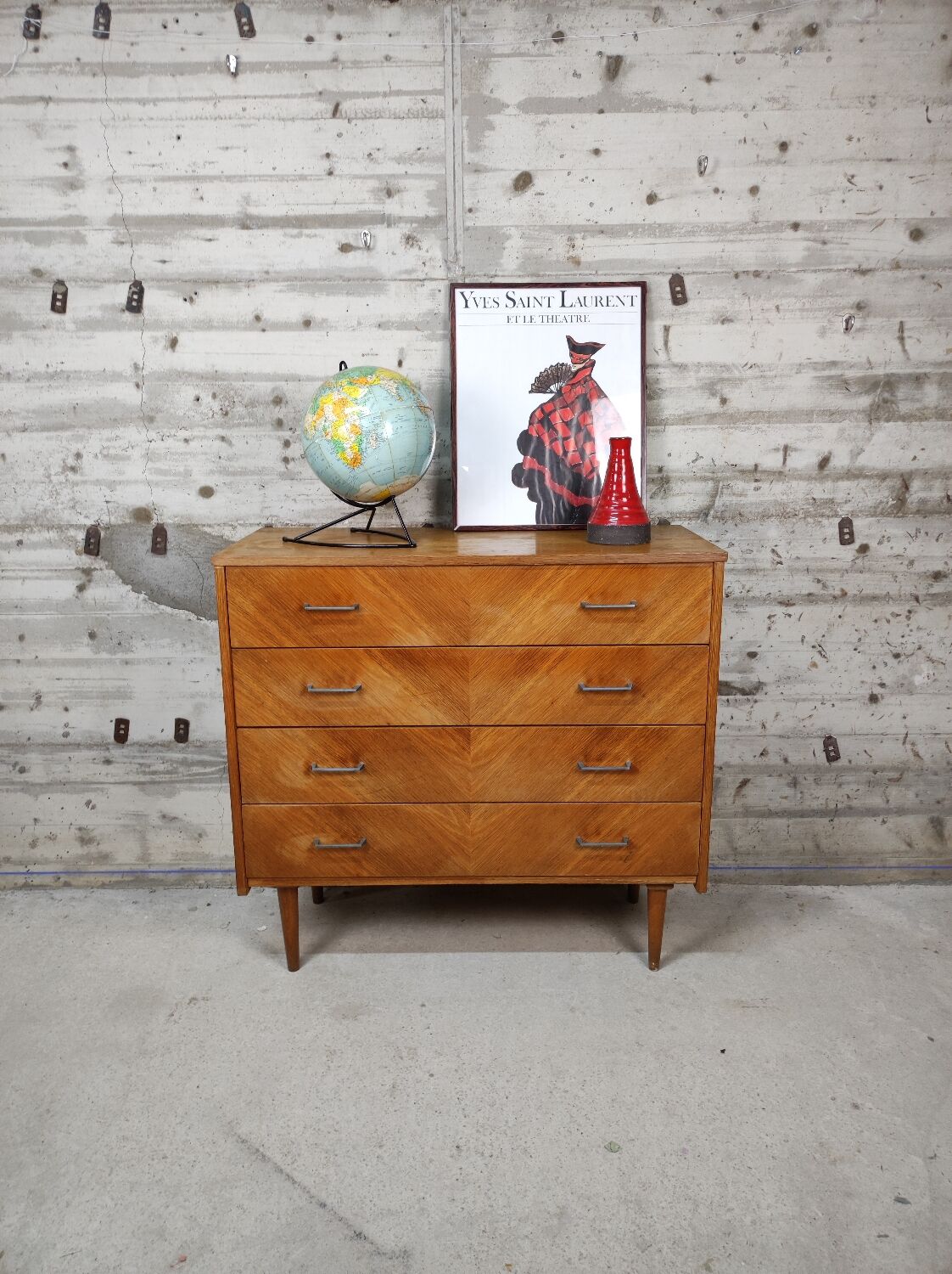 Vintage chest of drawers