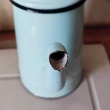 Cafetière ou théière en métal émaillé
