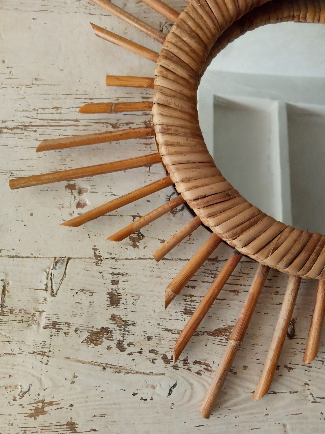 Rattan sun mirror