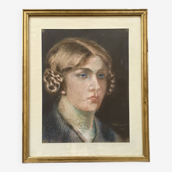 Portrait de femme au pastel signé, 1917