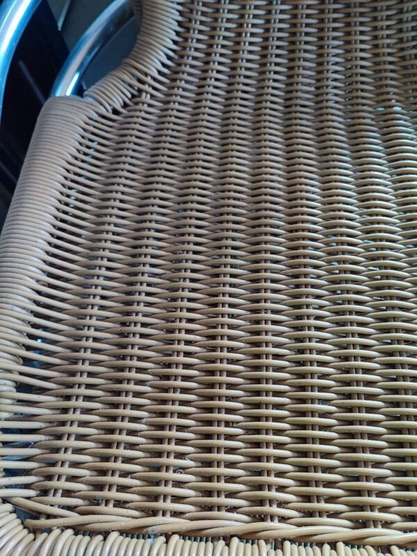 Chaises scoubidou et aluminium