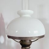 Lampe à Huile Kosmos Brenner En étain Avec Globe En Opaline Blanche