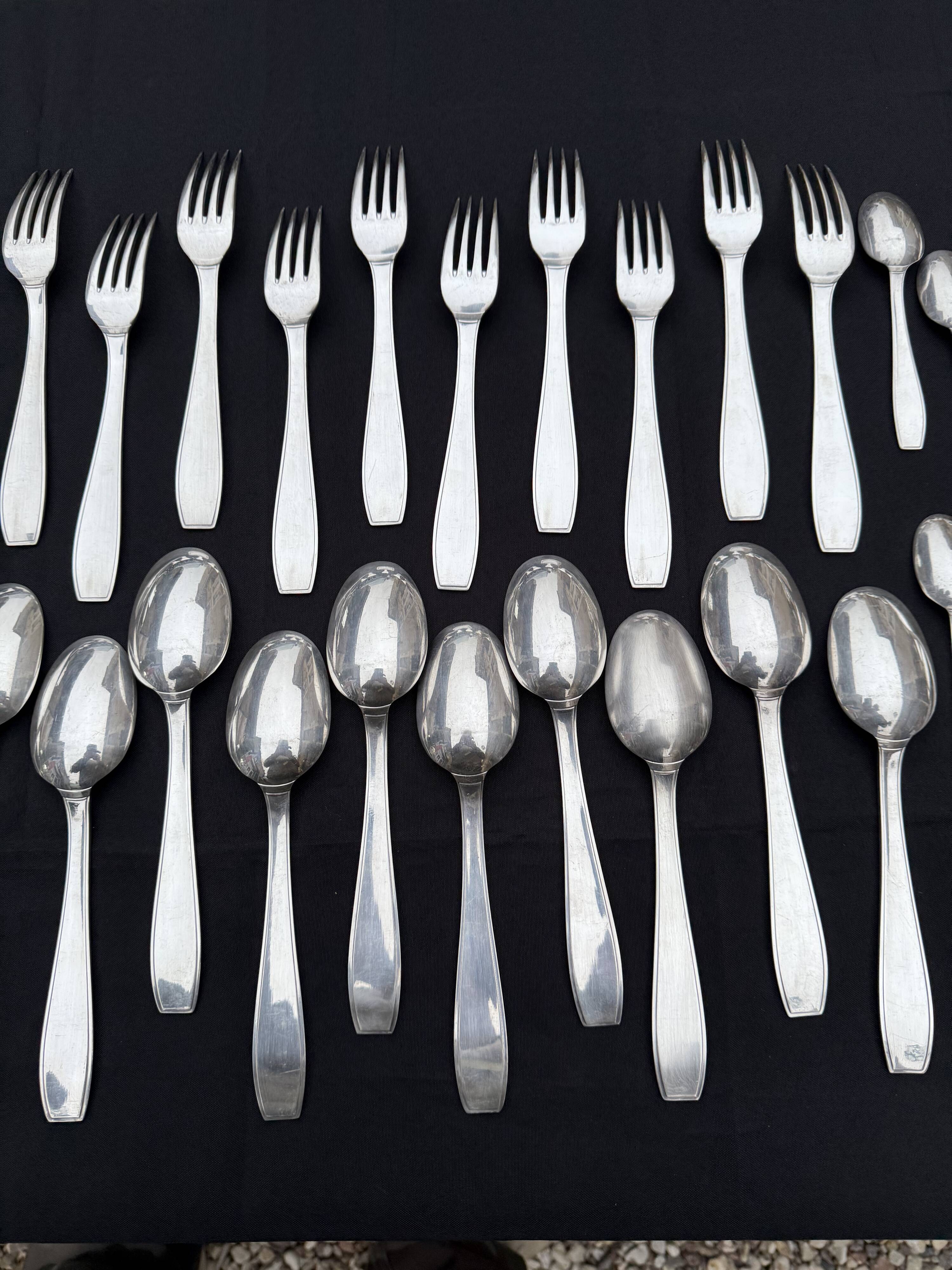 Christofle 37-piece cutlery set, Atlas model