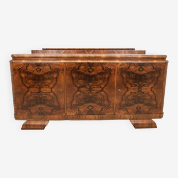 Buffet en noyer, commode Art Déco.