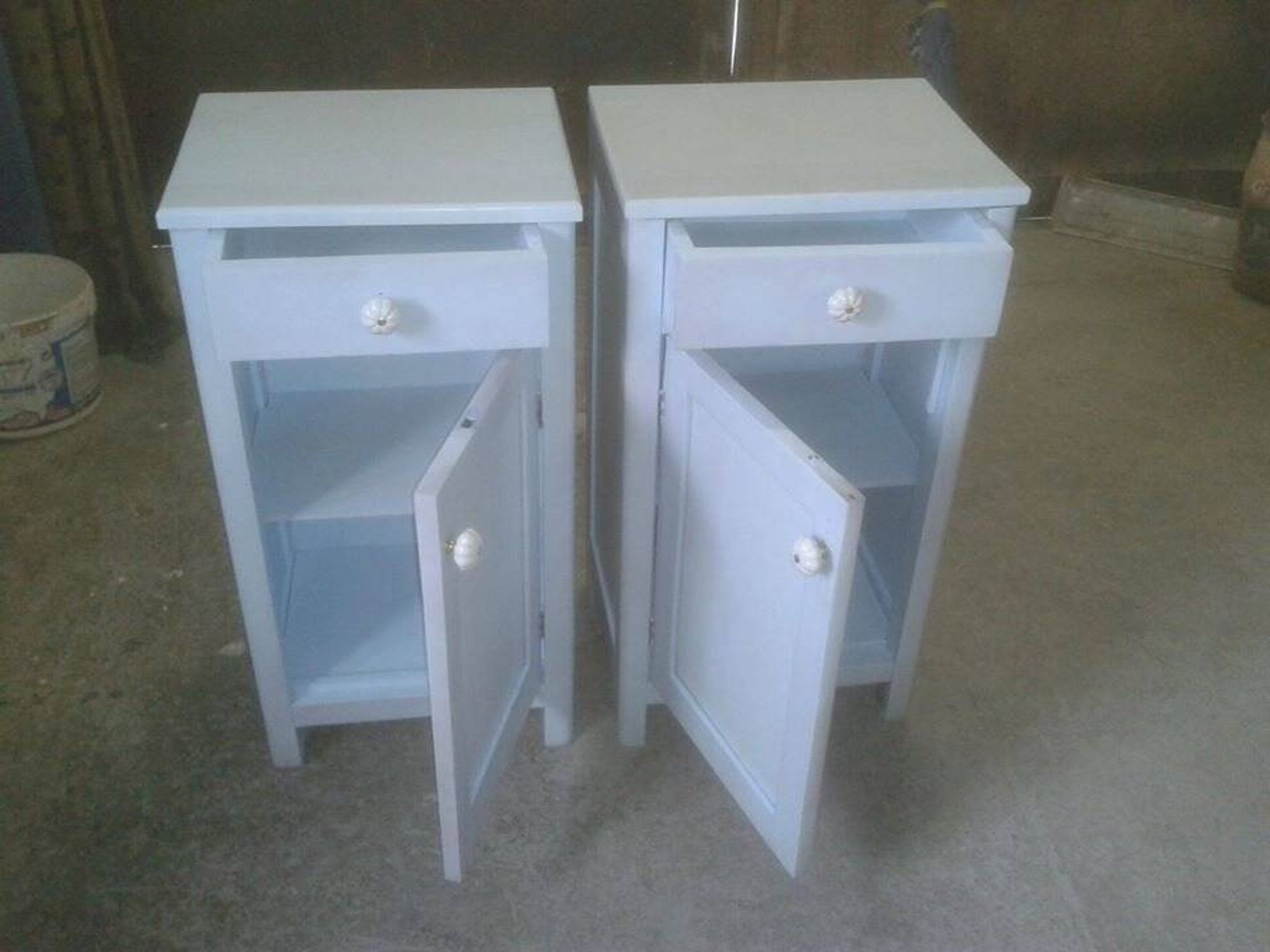 Tables de chevet allemandes vintage peintes en bleu, années 1950, lot de 2