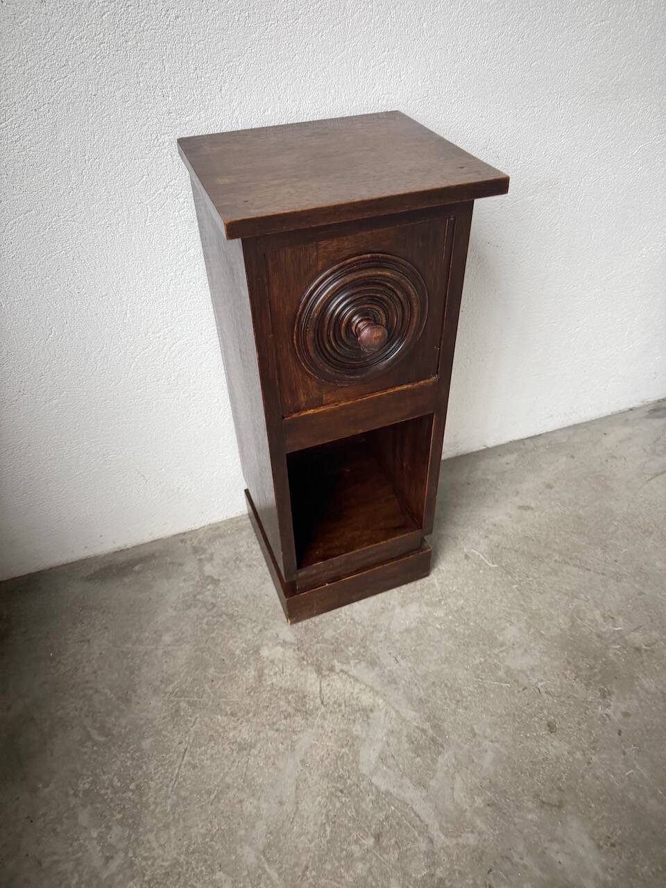 Dudouyt bedside table, oak, 1940.