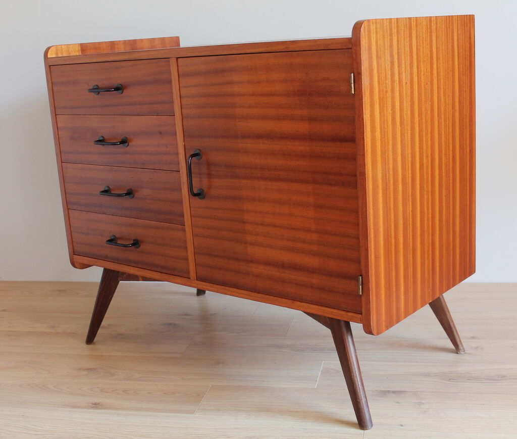 Vintage 50'S chest of drawers