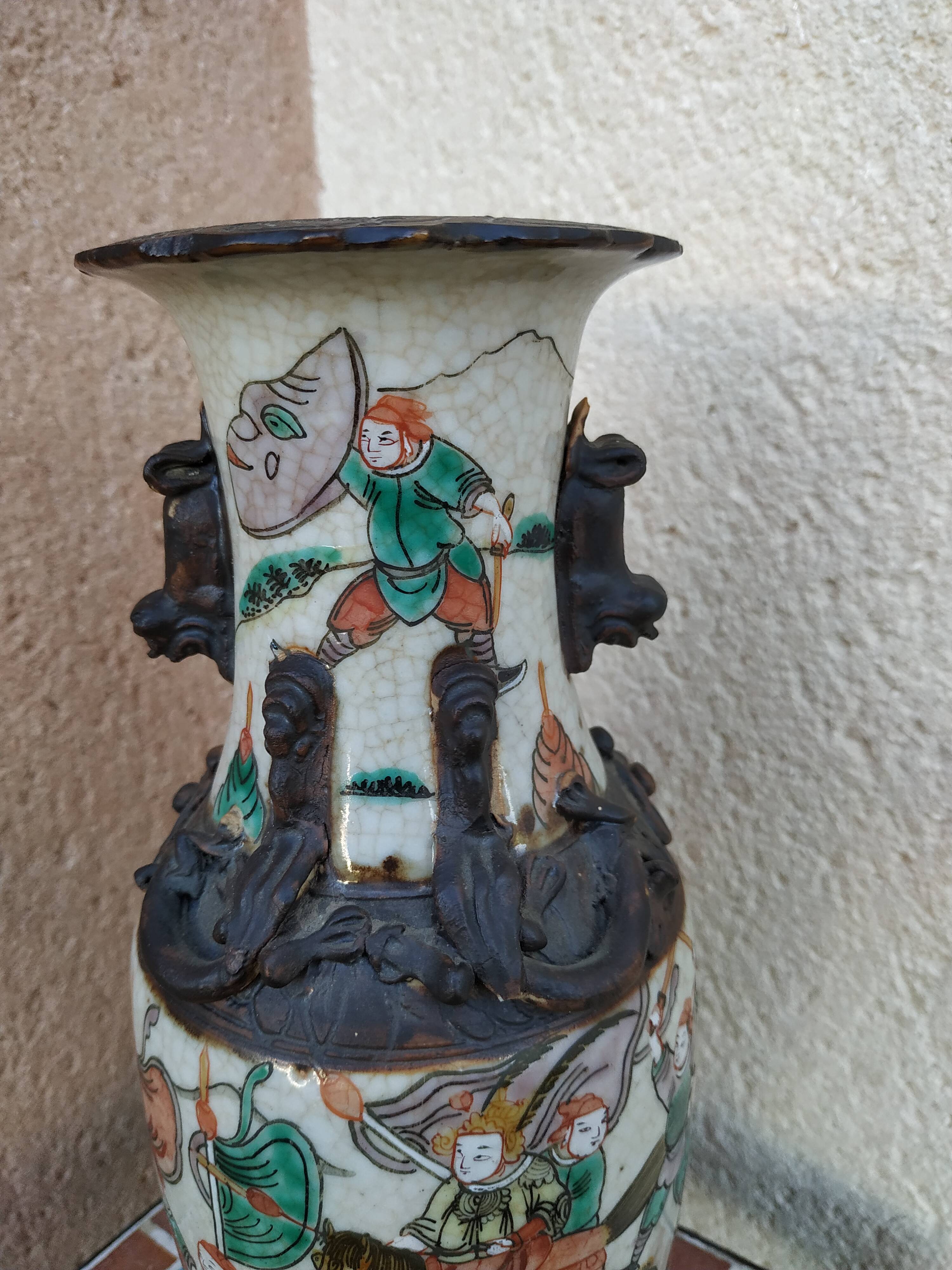 Nanjing porcelain vase 19th-century