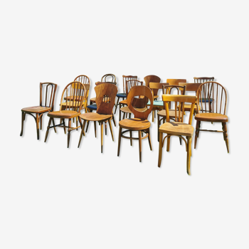 Lot de 20 chaises bistrot dépareillées