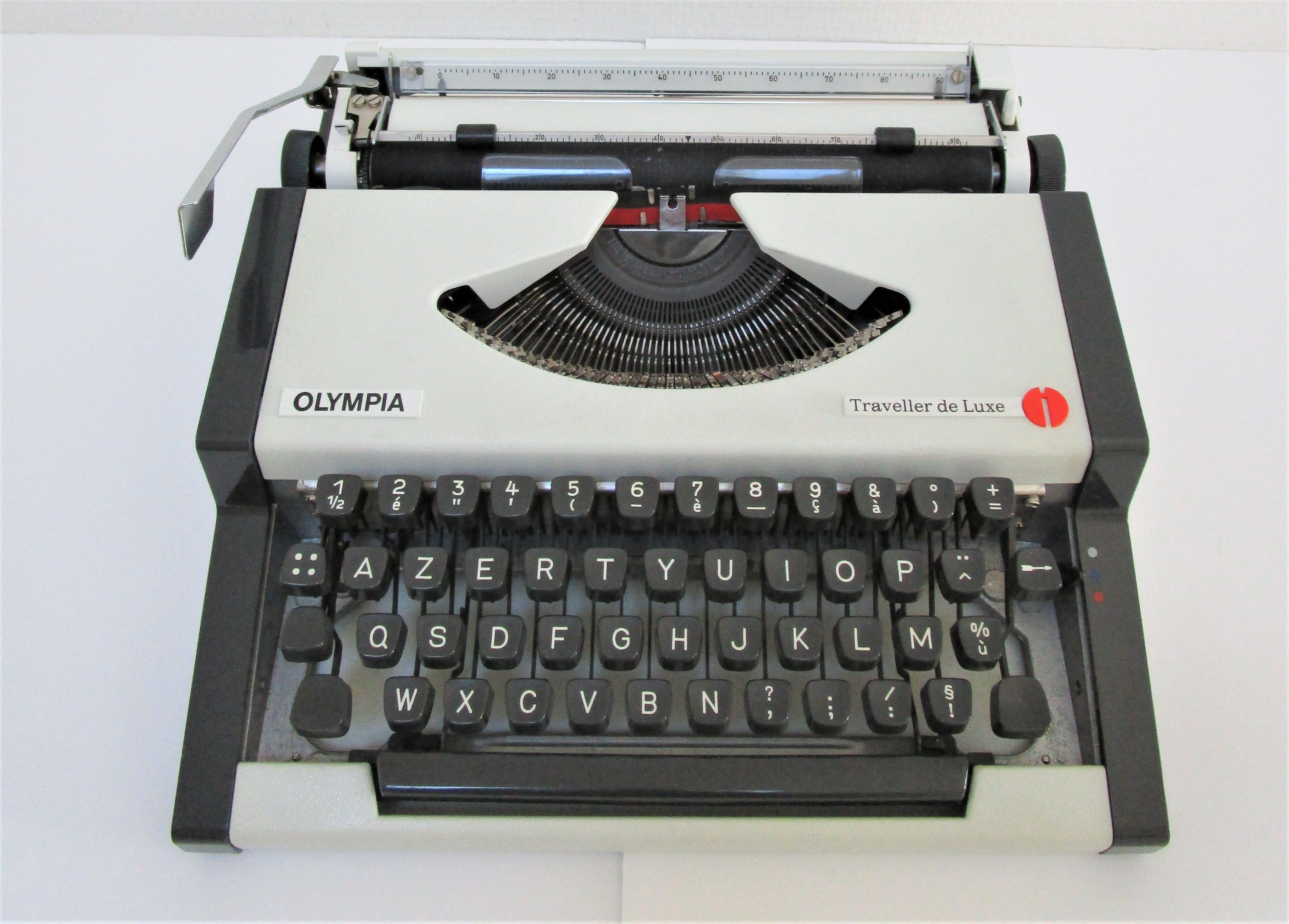 Olympia traveller typewriter luxury 70s