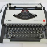 Olympia traveller typewriter luxury 70s
