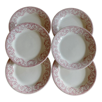 6 assiettes en terre de fer