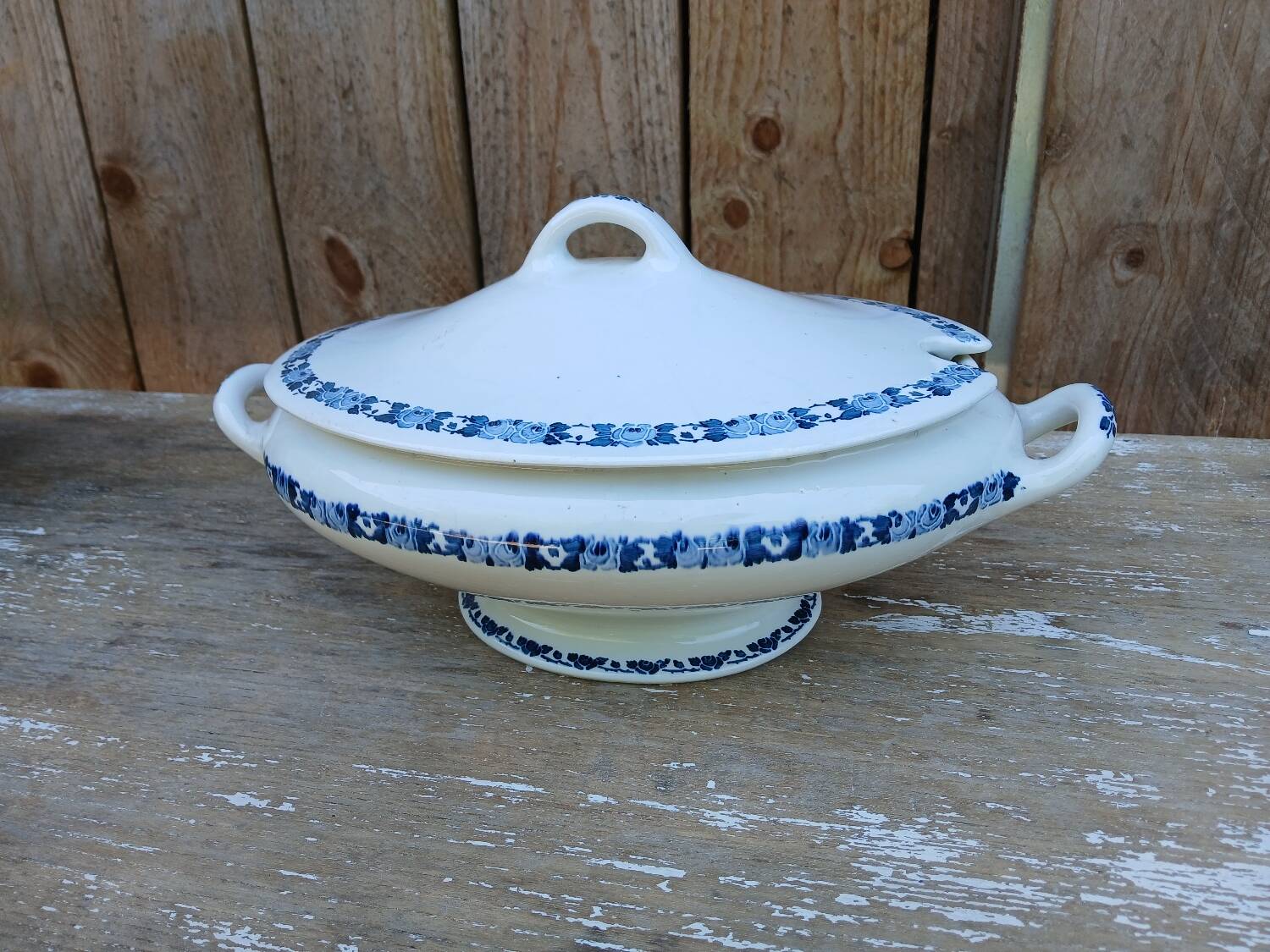 Soupière ancienne Villeroy & Boch - décor fleurs bleues