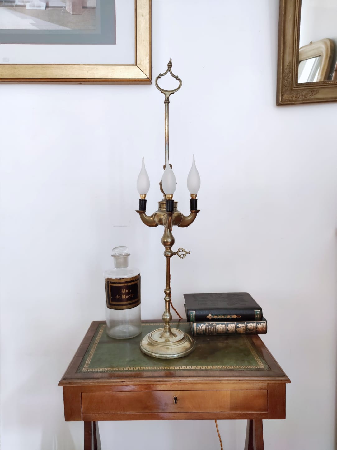 Large Italian-style gold metal lamp H73cm