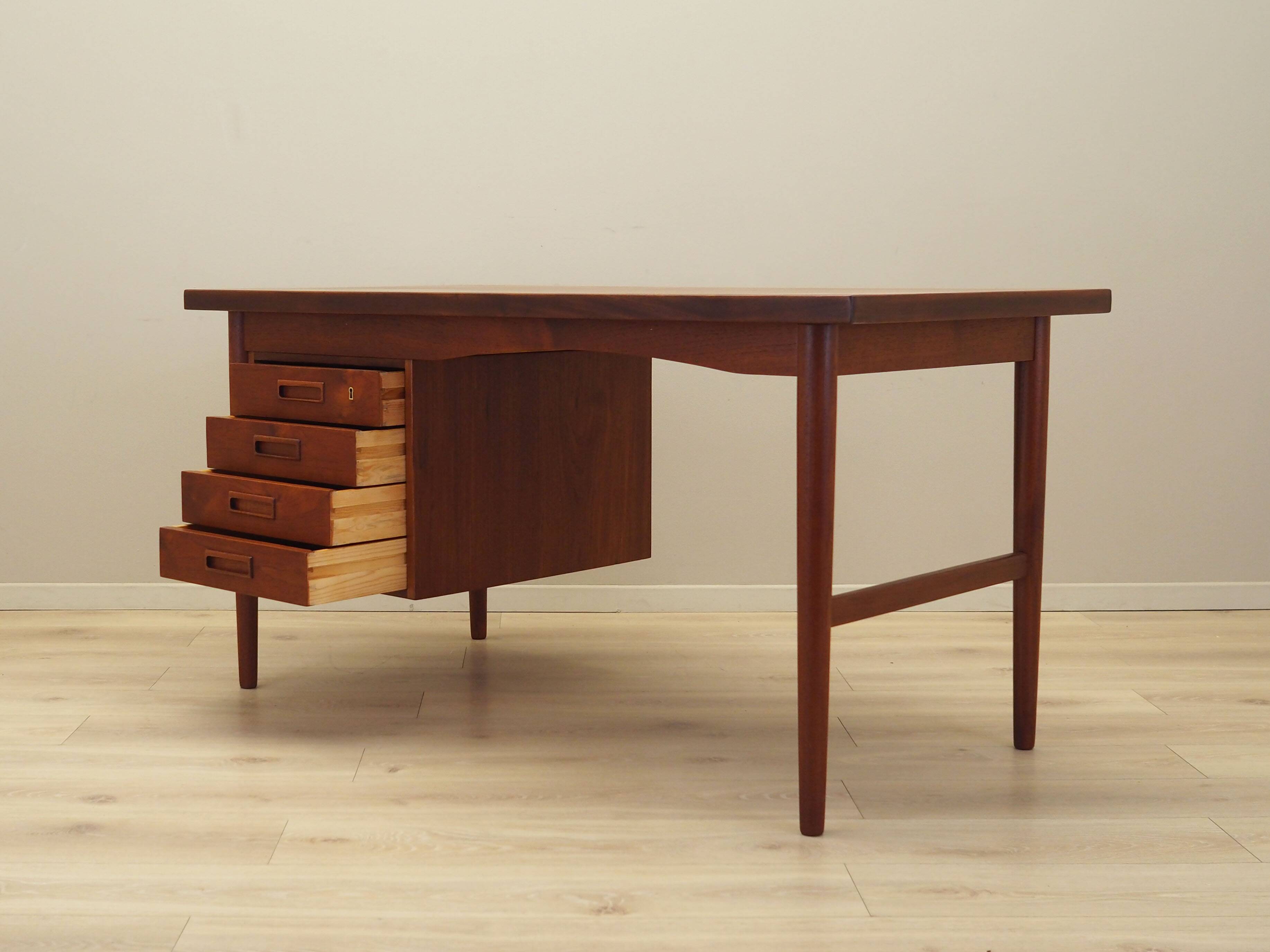 Teak desk, Danish design, 1970s, production: Denmark