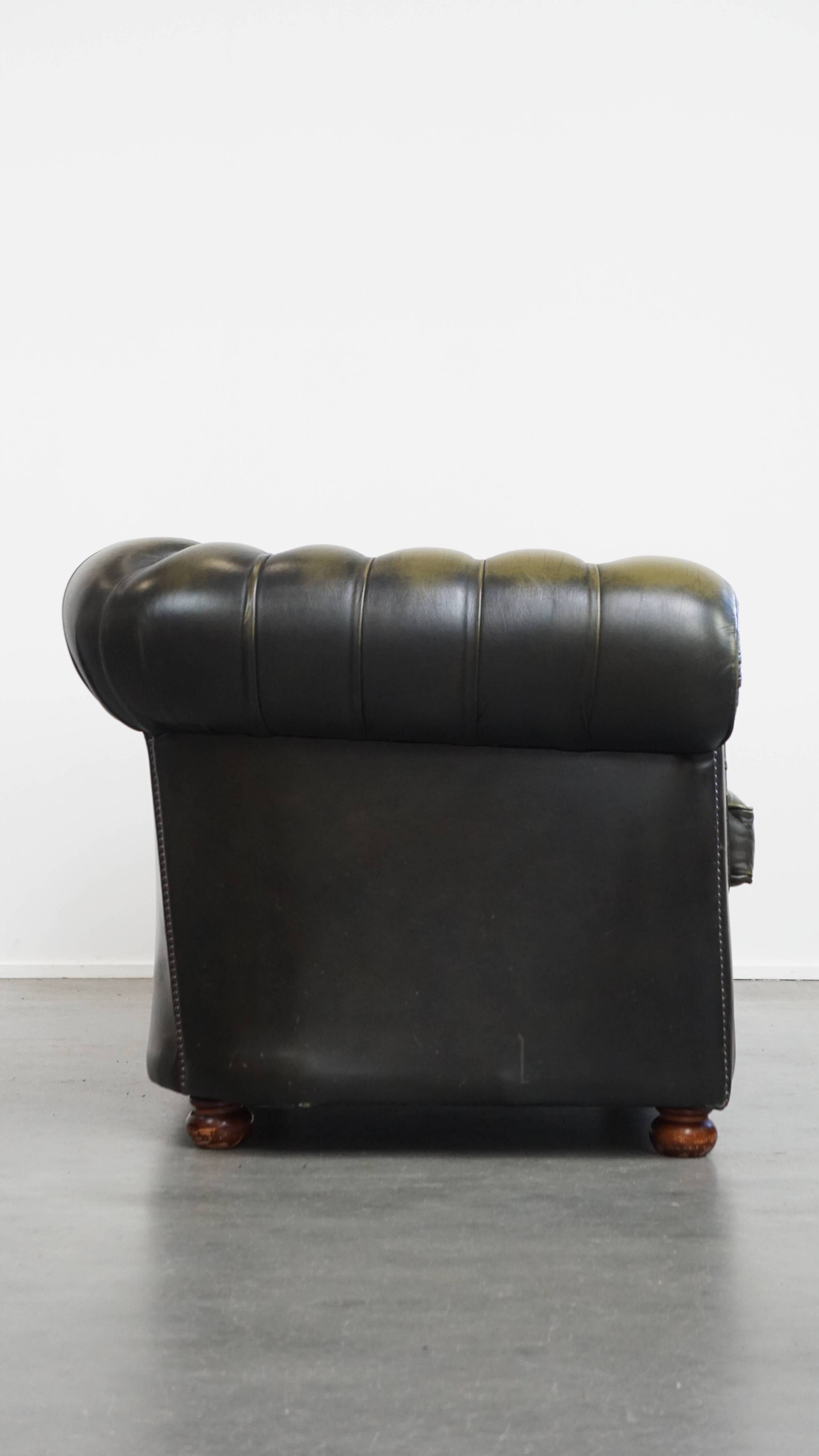 Green Vintage English Cowhide Leather Chesterfield 2-Seater Sofa