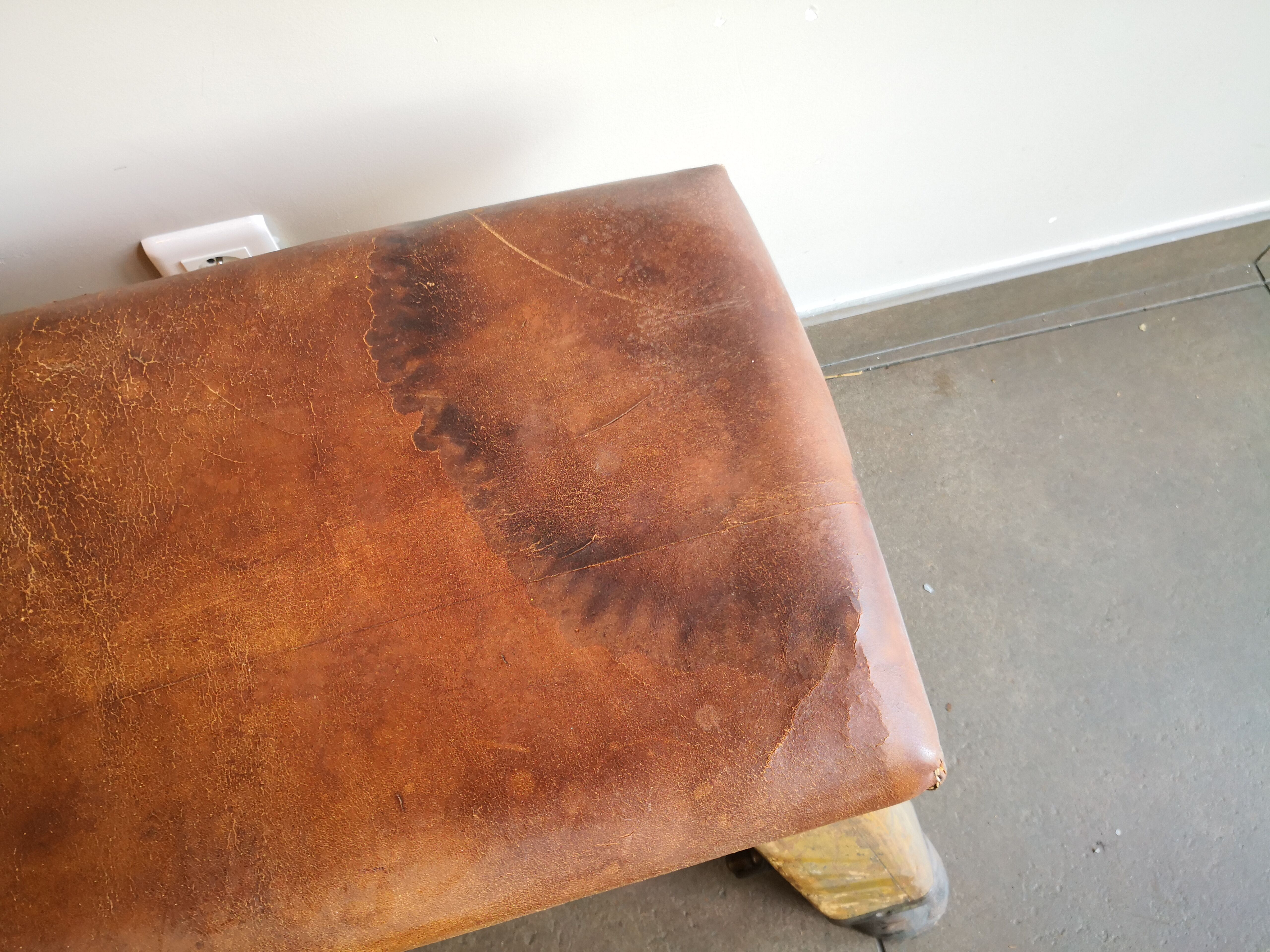 banc vintage en cuir, Tchécoslovaquie années 60, banc de gym, cheval d'arçon