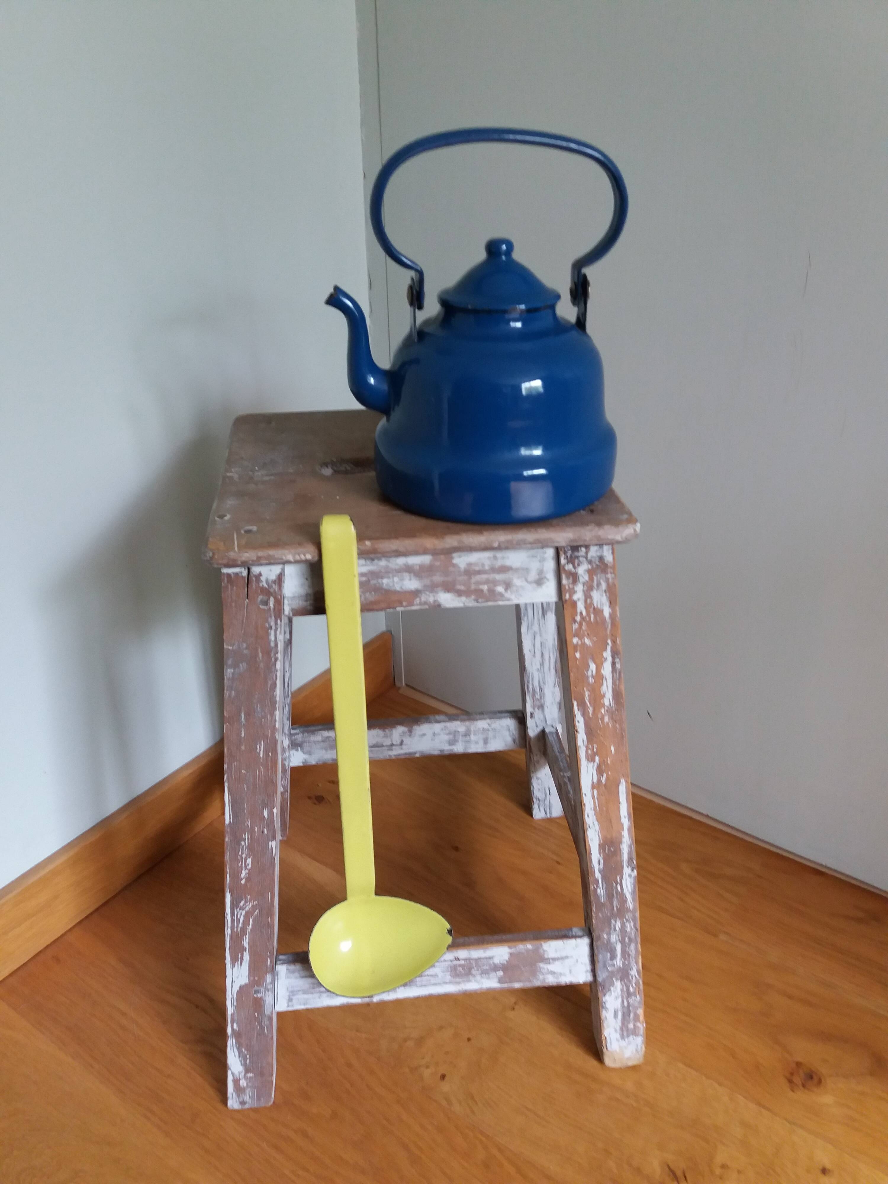 Enameled sheet coffee kettle