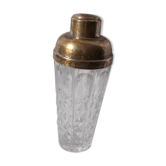 Carafe bottle shaker