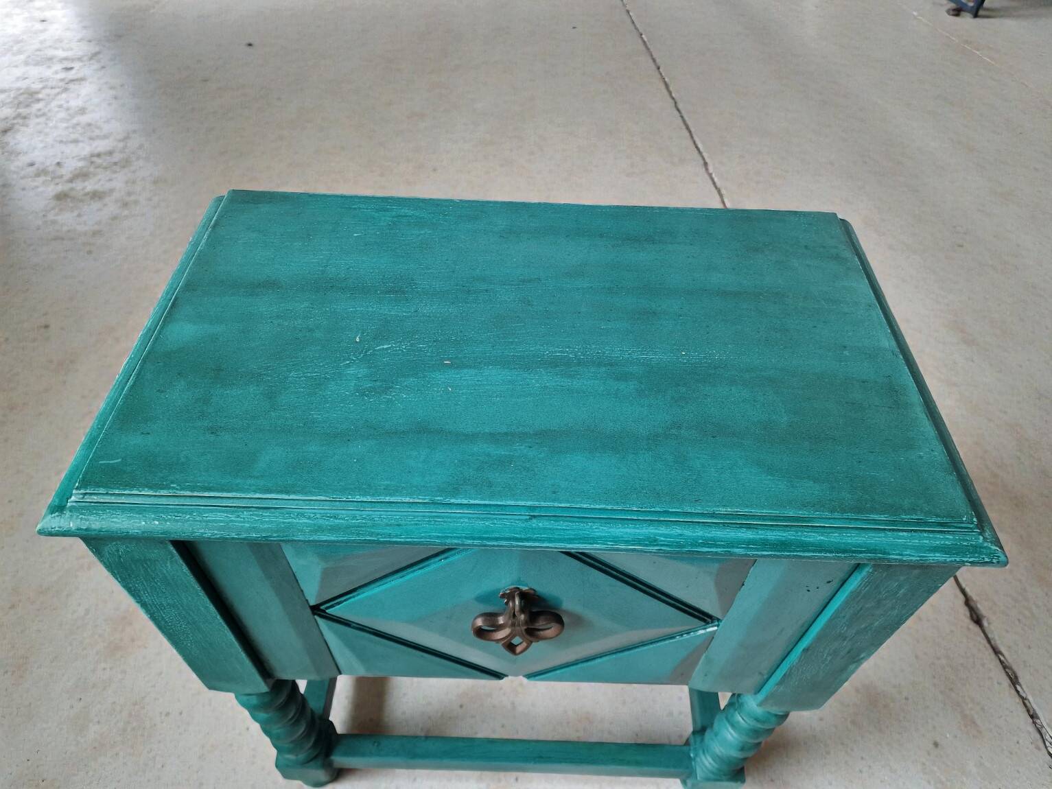 Small side table / large bedside table