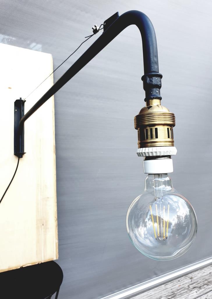 Minimalist sconce JIB105