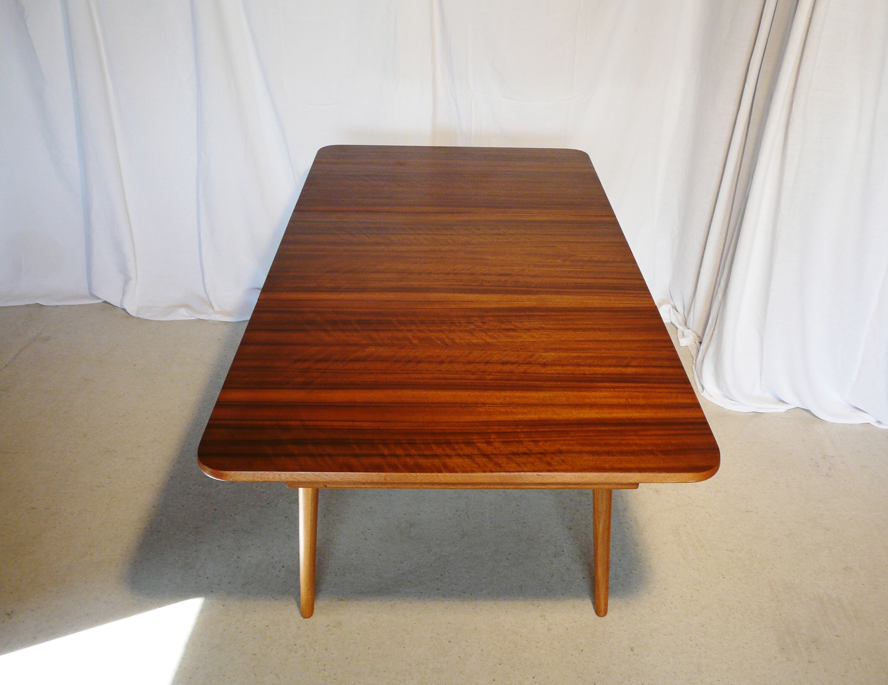 Table dining expandable Scandinavian G Plan 50 years