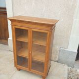 Old showcase