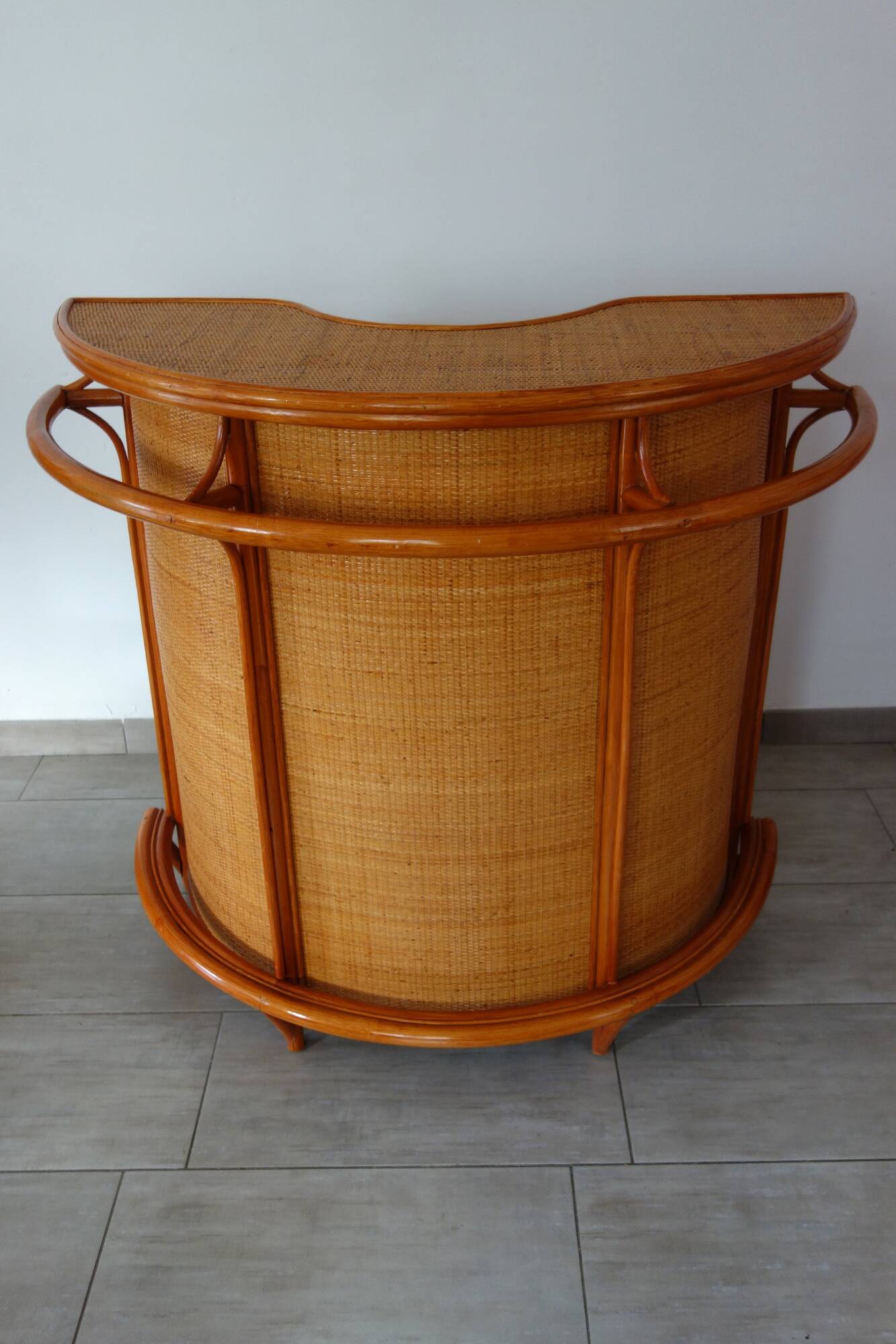 Vintage 70s rattan bar