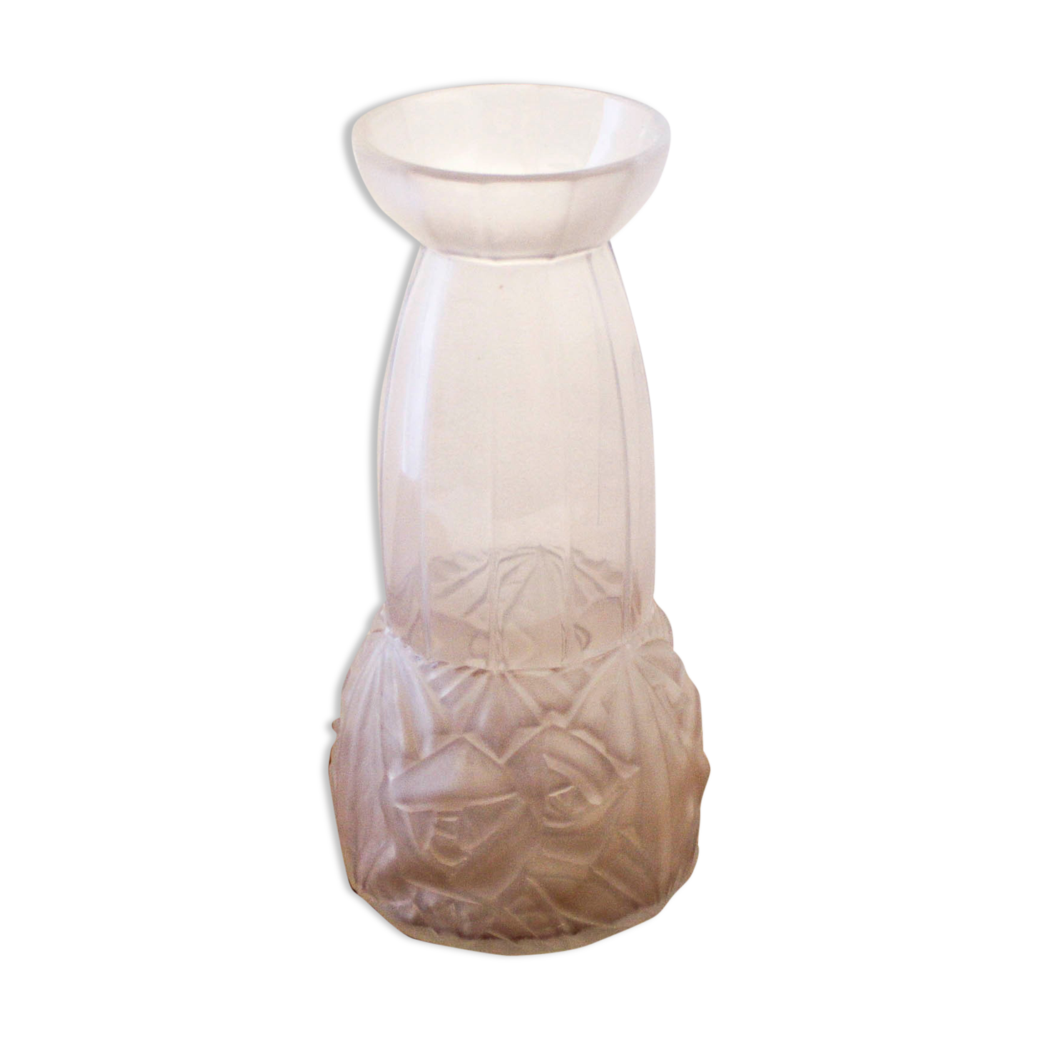Art deco vase in molded pressed glass