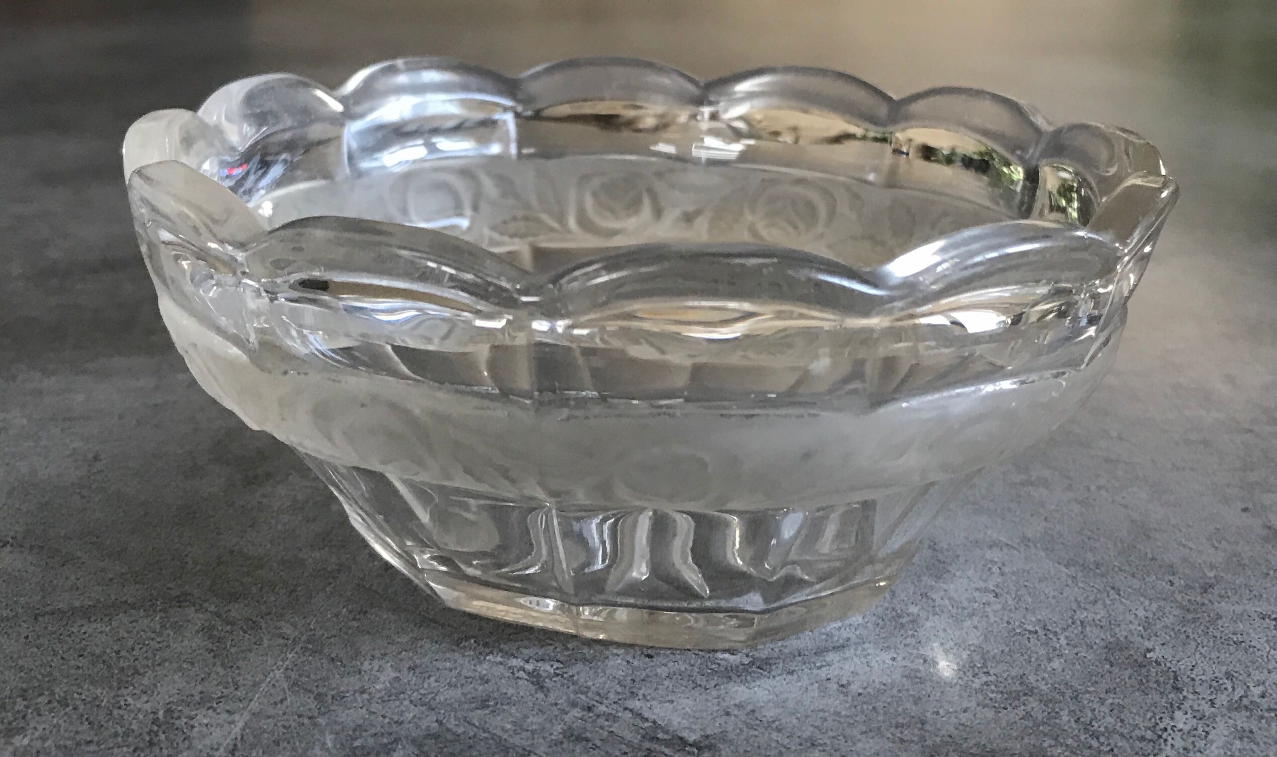 Cup in glass with decoration of frieze floral frosted art deco