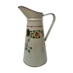 Broc émaillée beige décor fleurs