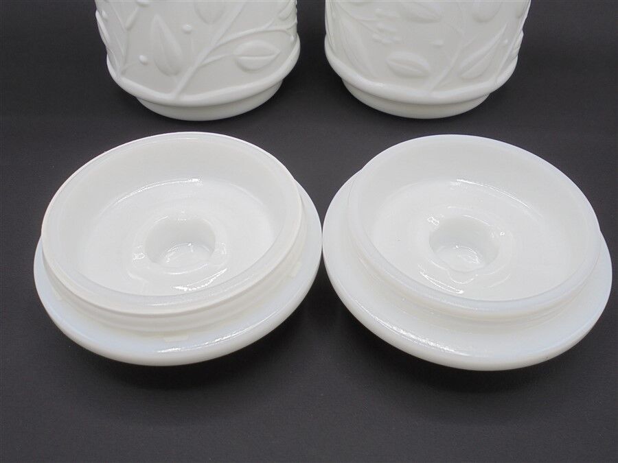 Paire de bocaux en opaline