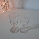 Verres à liqueur anciens soufflés à la bouche