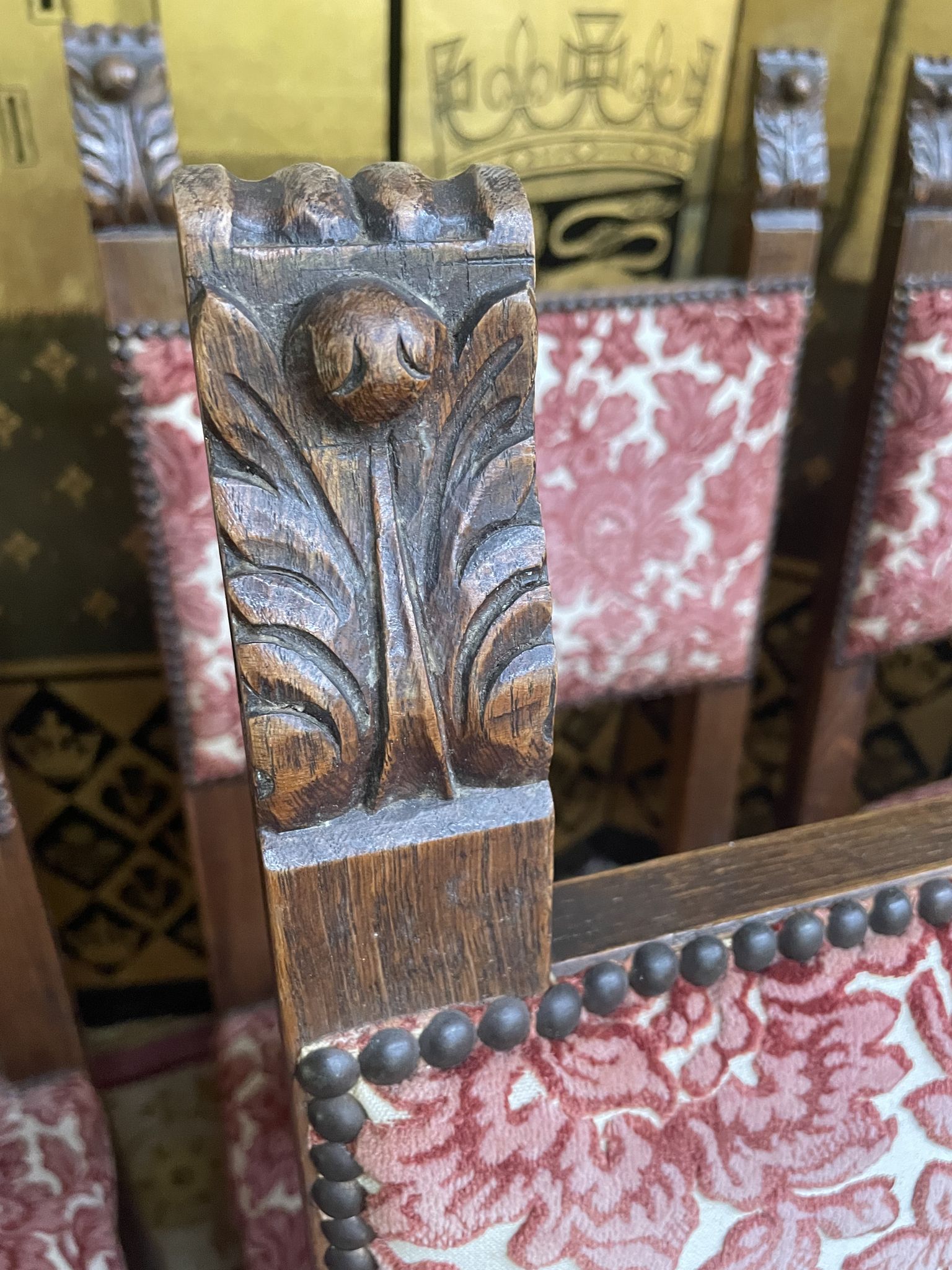 Suite of 6 Renaissance style chairs - High Period