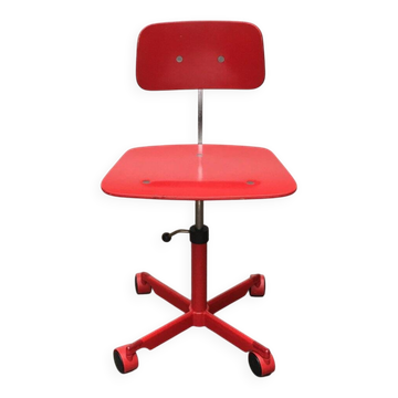 Chaise pivotante danoise pour enfants de style milieu du siècle par Jørgen Rasmussen pour Kevi
