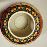 Chinese porcelain vase with lid