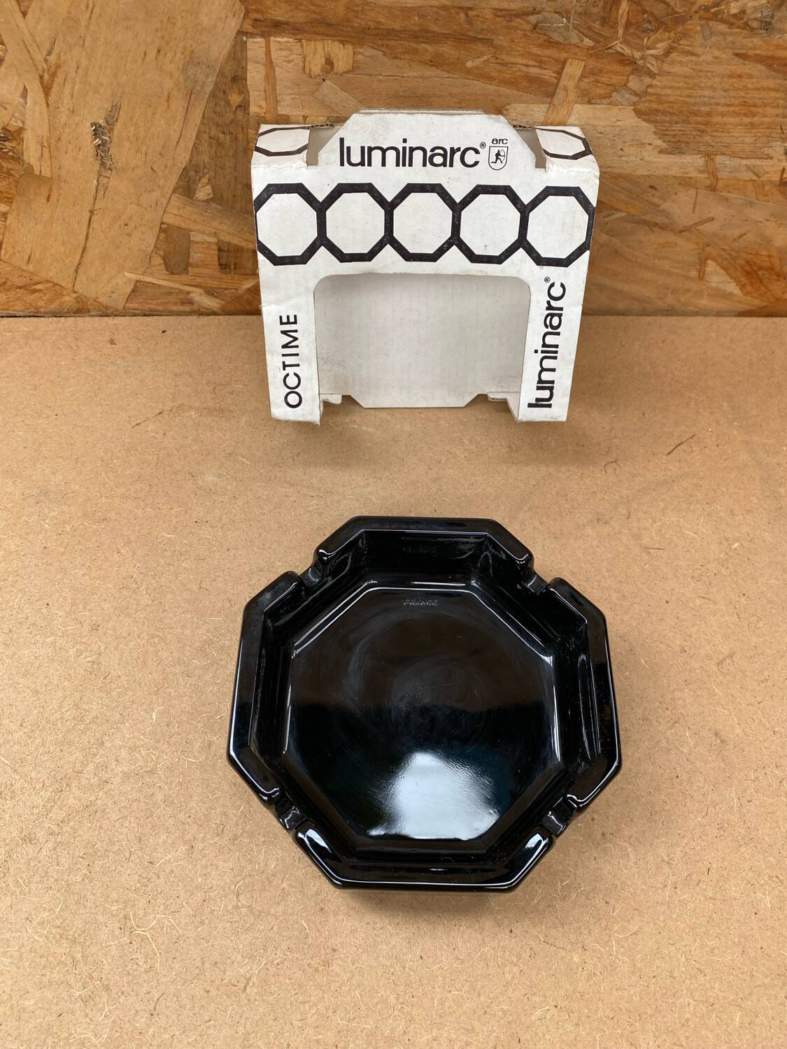 Old luminarc octime opaline noire ashtray made in france vintage