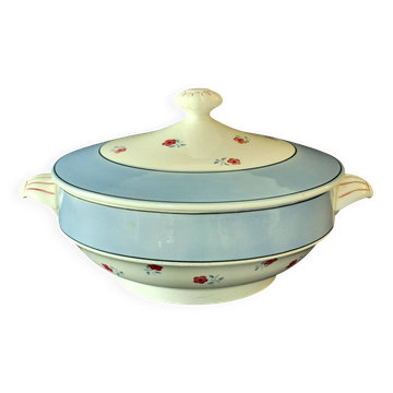 Vegetable dish (soup tureen) in Digoin Sarreguemines earthenware, model AIX A156.