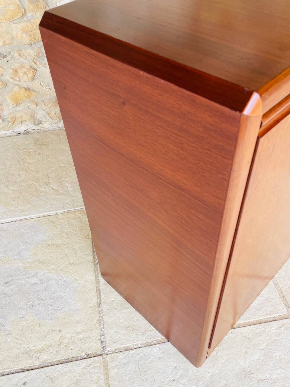 Low buffet, vintage teak storage unit by Hulsta, circa 1970s.