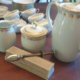 Service à café "vintage" en porcelaine.