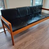 Scandinavian sofa 4 places in leather and cherry wood