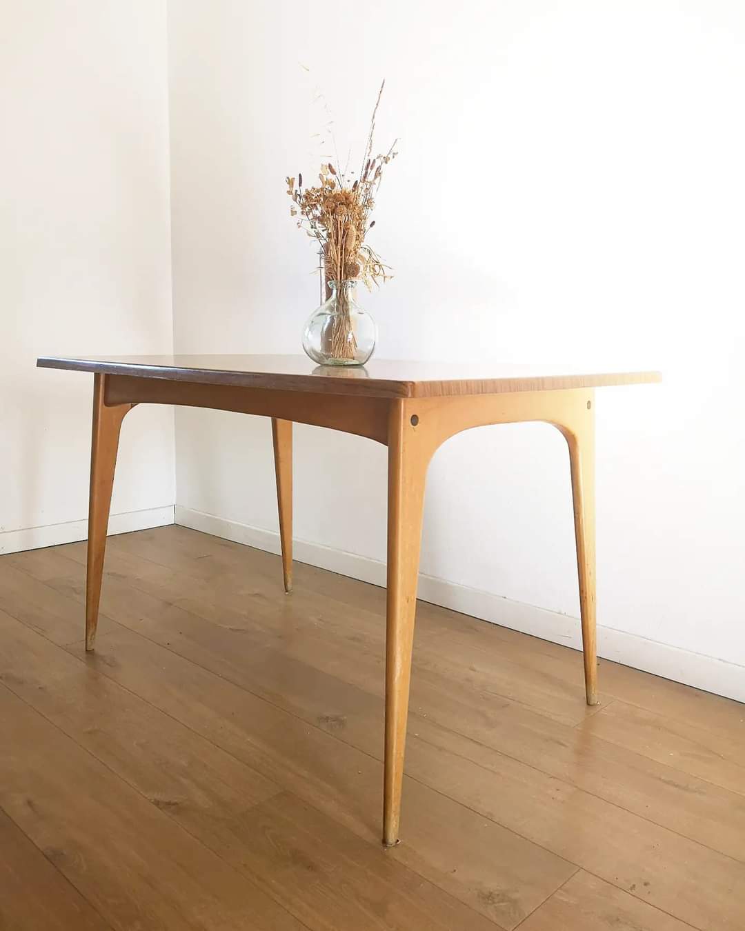 Vintage bistro table laminate tray