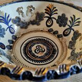 Ceramic cup with birds and gilding
