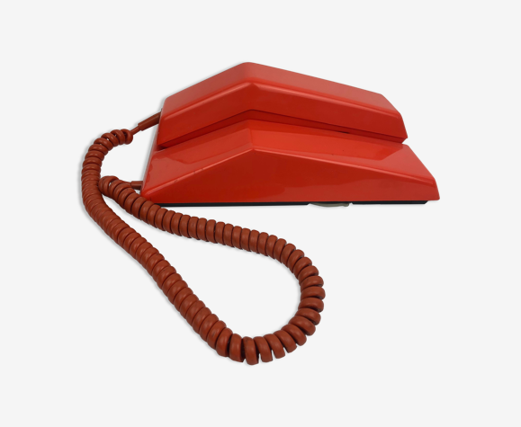 Téléphone des années 1970 orange