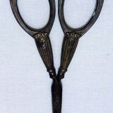Pair of Art-Nouveau embroidery scissors, in perfect condition!