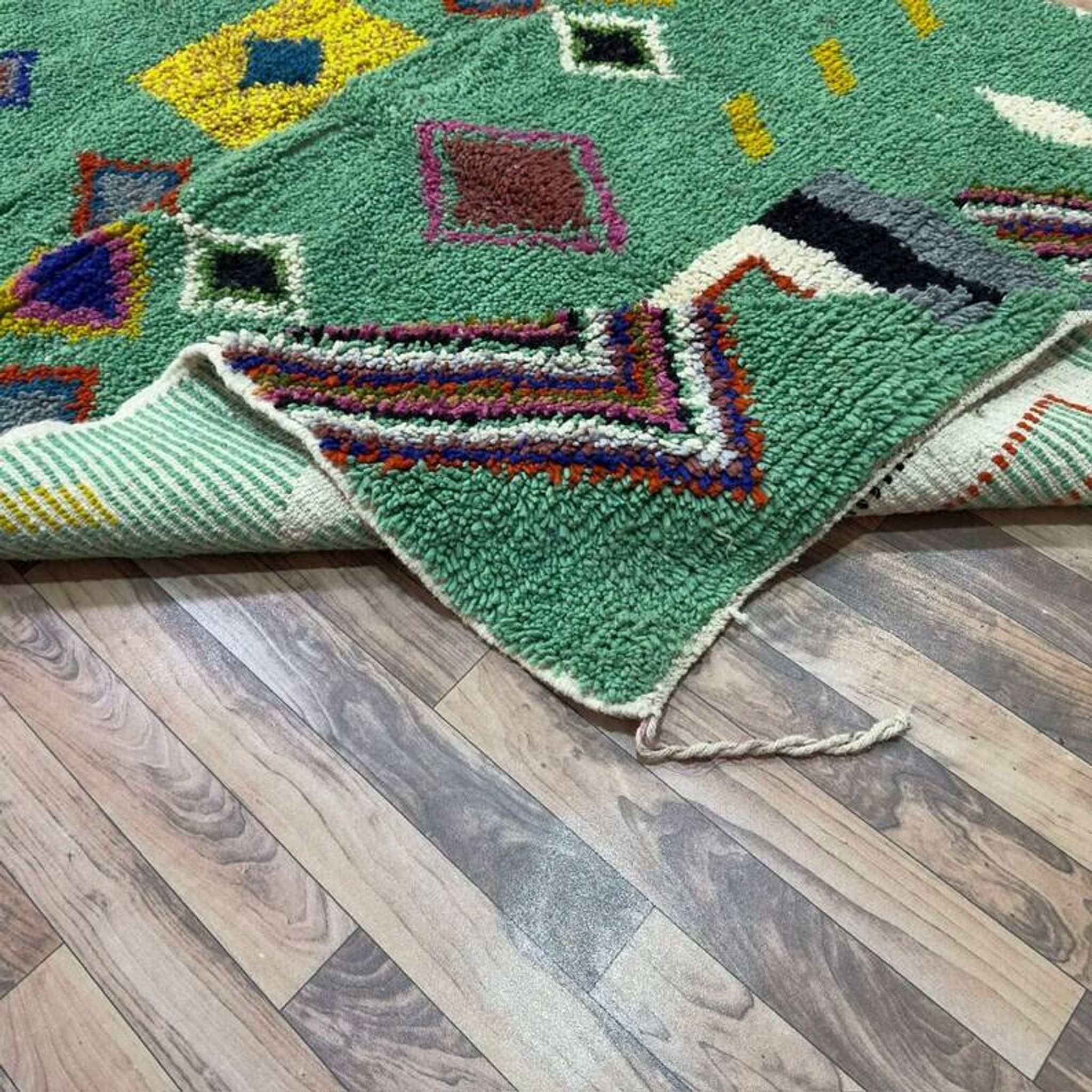 Moroccan Berber rug 250cm x 150cm