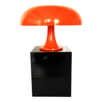 Nesso orange table lamp, reissue by Artemide